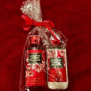 Bath & Body Works Japanese Cherry Blossom Set